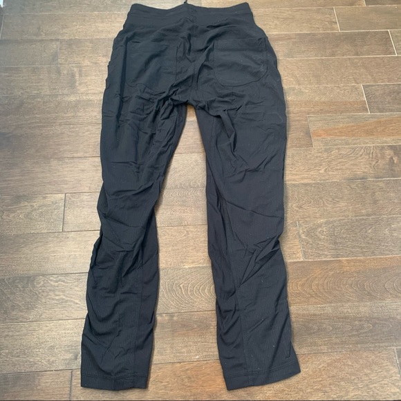 Lululemon Studio crop black Size 2 Crop Swift - Picture 10 of 14